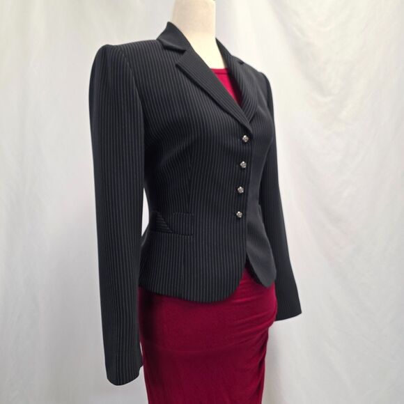 Tahari Four Button Pin Striped Blazer Size 4 Petite - Picture 3 of 11